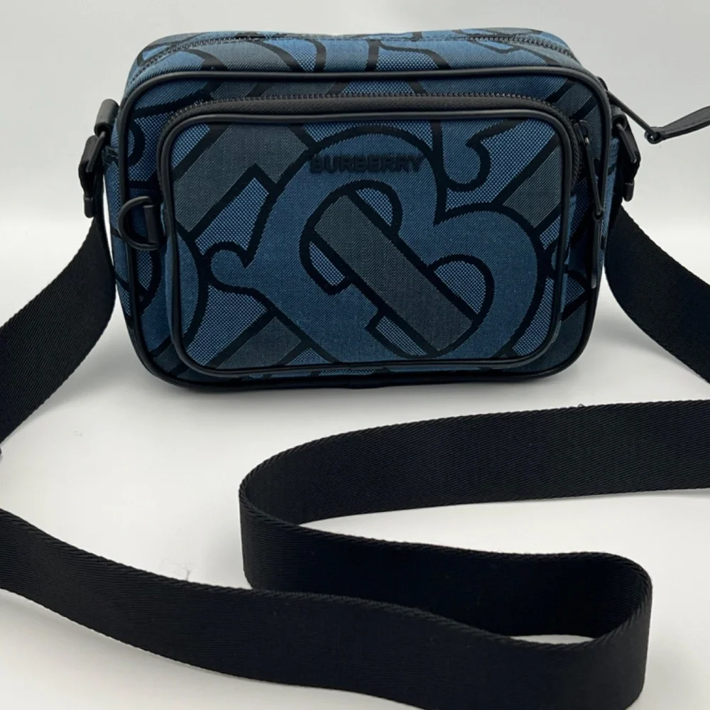 New Burberry Paddy Messenger Bag in Blue